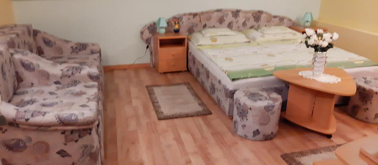 Panoráma Szállás Miskolc Esterno foto